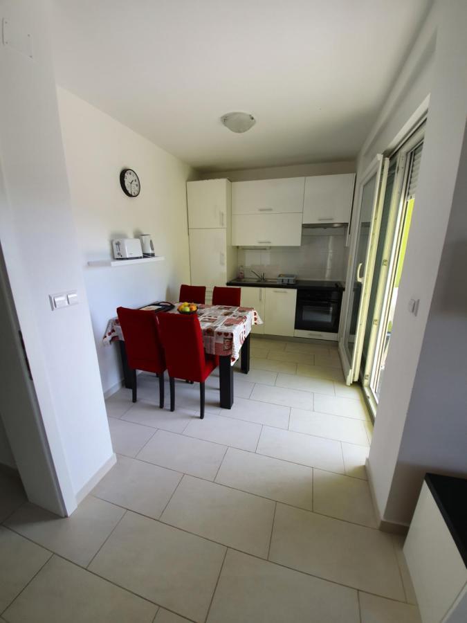 Apartmani Matko 닌 외부 사진